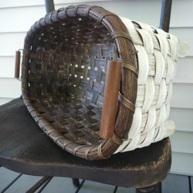 Table Runner Basket